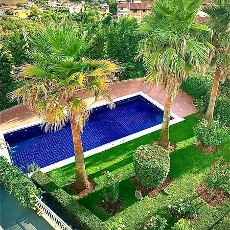 Villa Family Swimming Pool Luanit *