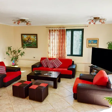 Family Swimming Pool Luanit Villa Tragjas